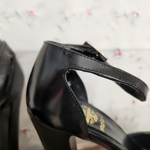 Vintage Platform Mary Jane Pumps - Picture 15 of 15